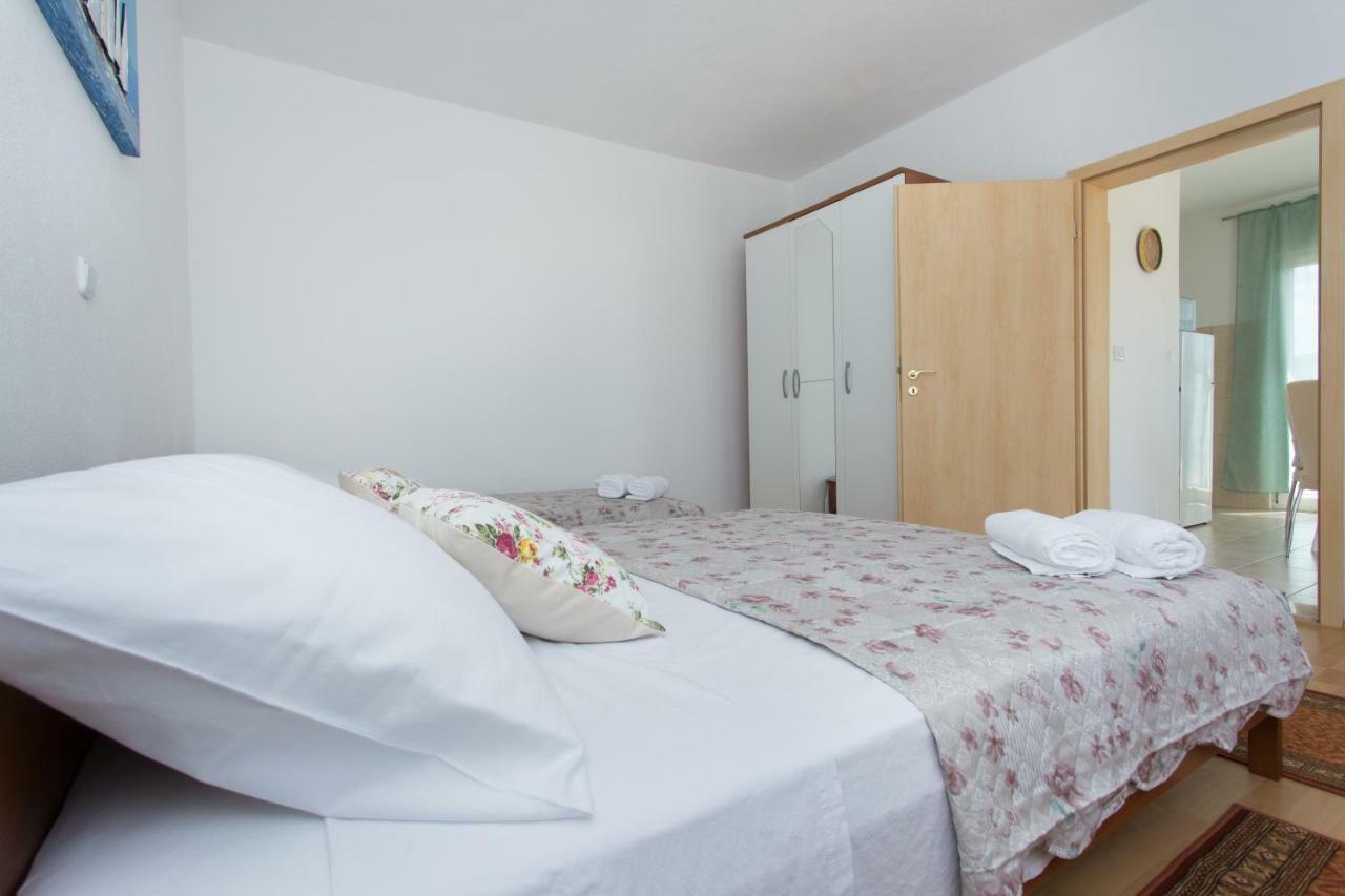 Apartman Paula 1 Apartman Vinišće Kültér fotó