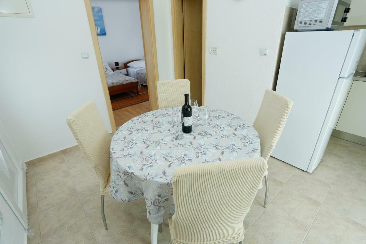 Apartman Paula 1 Apartman Vinišće Kültér fotó