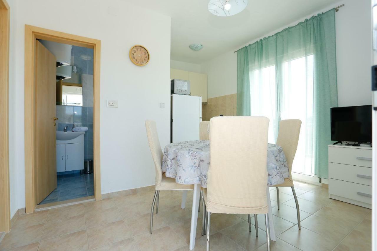 Apartman Paula 1 Apartman Vinišće Kültér fotó